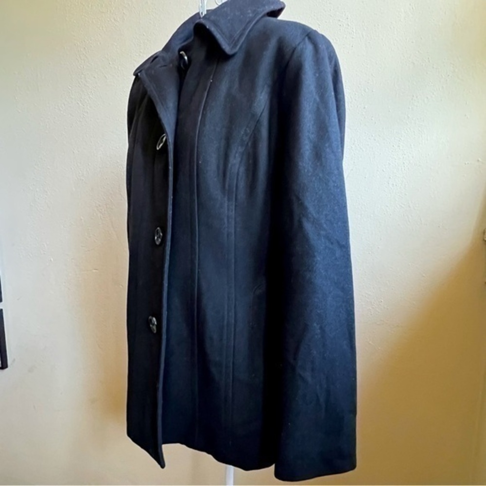 Anne Klein fully-lined black winter coat, Size M. EUC.